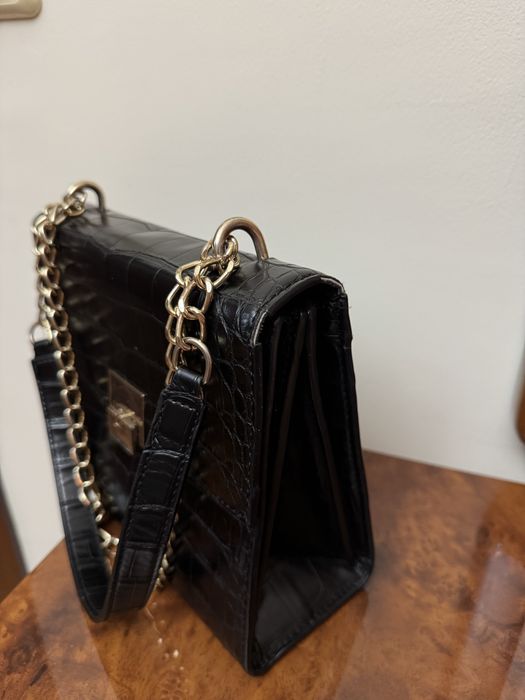Кожена чанта Zara