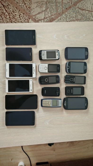 Lot telefoane samsung,sony,nokia