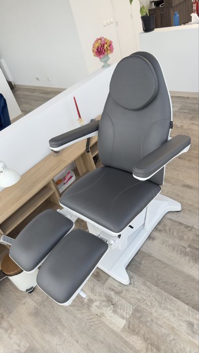 De vanzare!!! Scaun electric Sillon, pedichiura/podologie, 3 motoare.