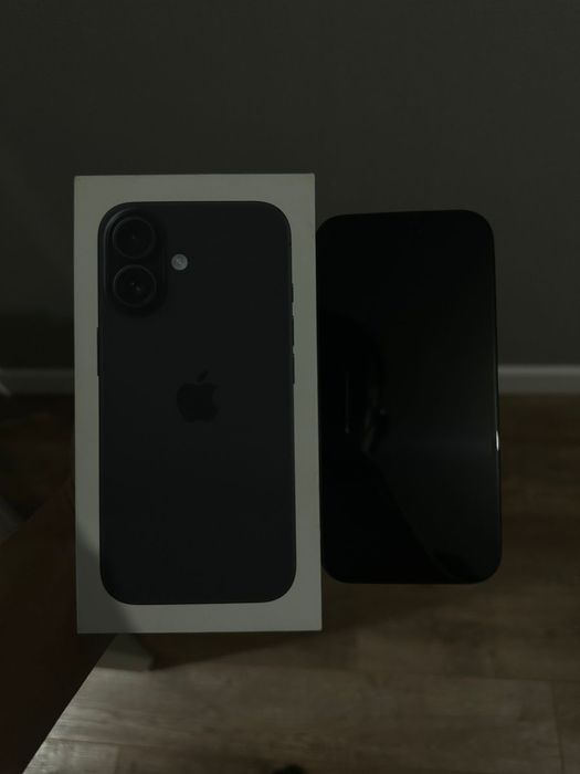 Iphone 16 128гб в черном