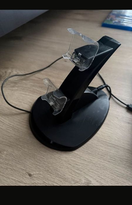 PlayStation 4 slim 1TB