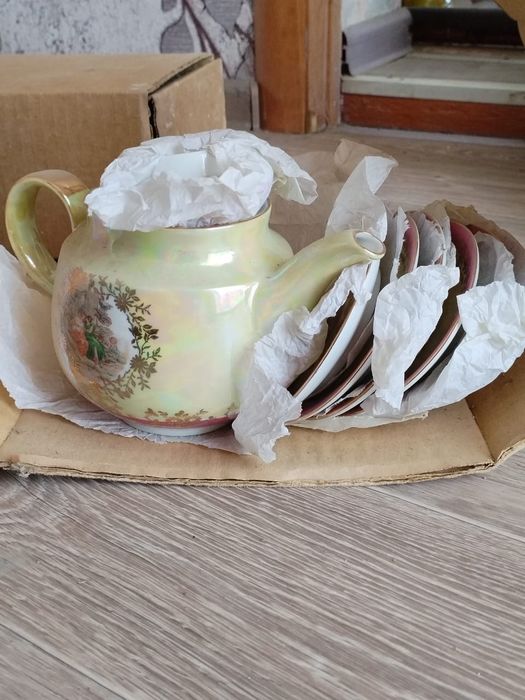 Продается чайный сервиз Мадонна