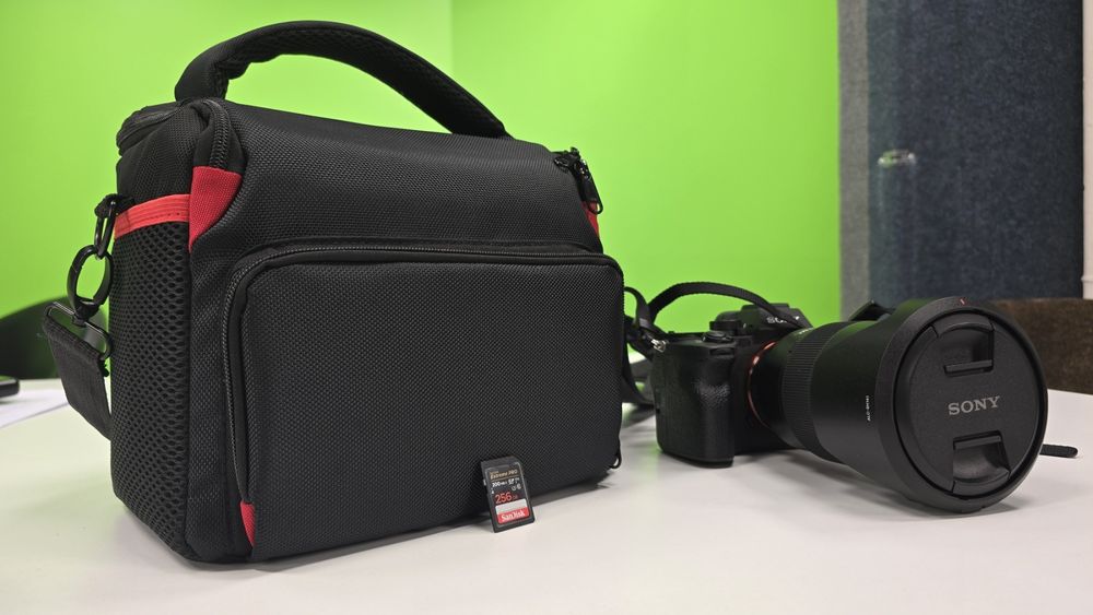 Sony A7 IV      (1462 кадъра )