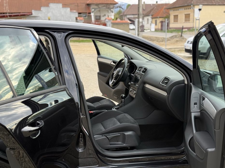 Volkswagen Golf 6 1.4 TSI Highline 2010 Euro 5 122 CP SE POATE IN RATE