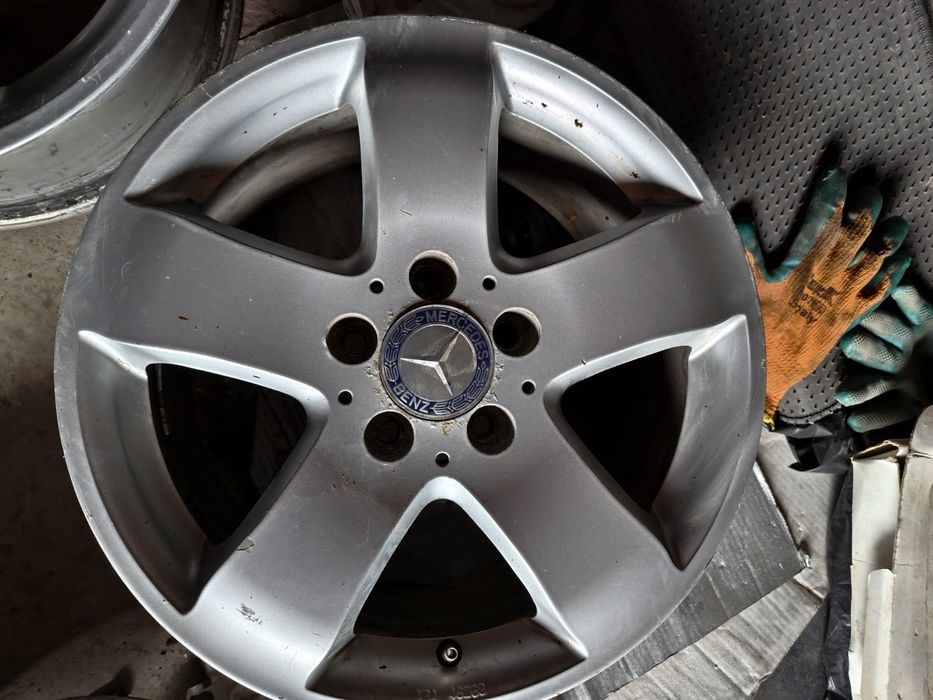 Продам оригинальные диски R16 5/112