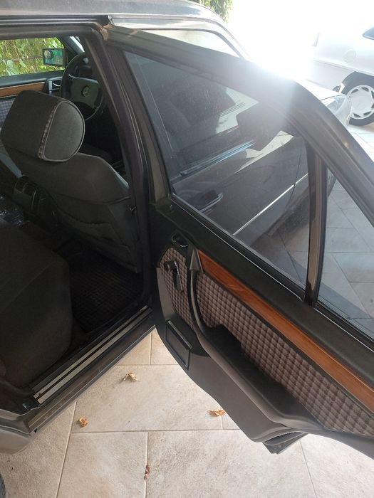 Mersedes benz w124