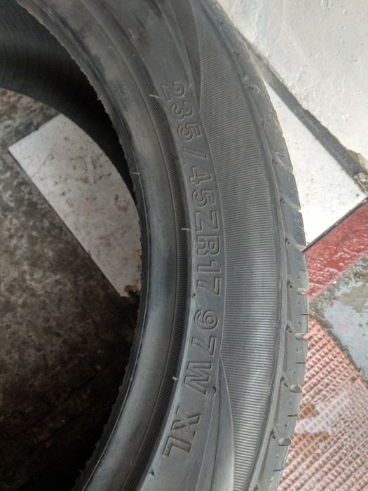 Автошины 235/45R17