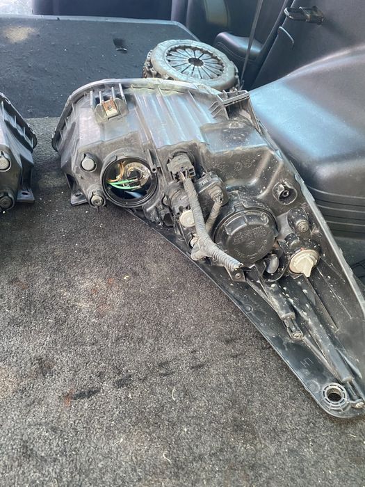 Фарове обикновенни Hyundai ix35 LM (2010–2015)