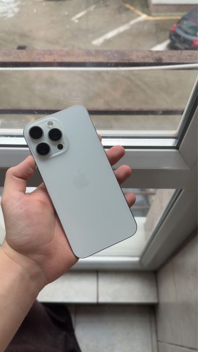 Vand Iphone 15 pro max 256GB