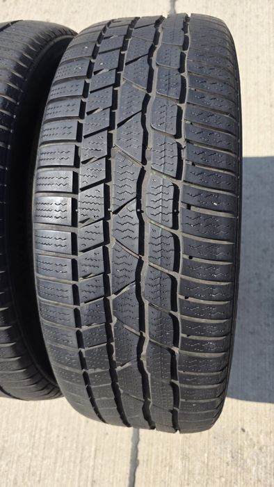 Vând   două Anvelope Continental M+S, 205 50 R17