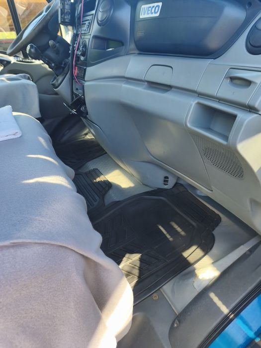 Se vinde Iveco daily 35/18 basculantă