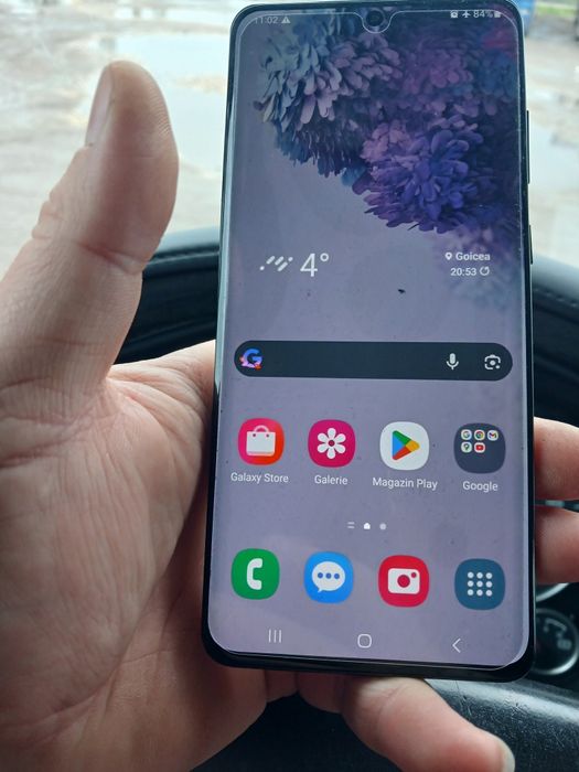 Vând samsung s20 plus ,dyspalai schimbat "oled"