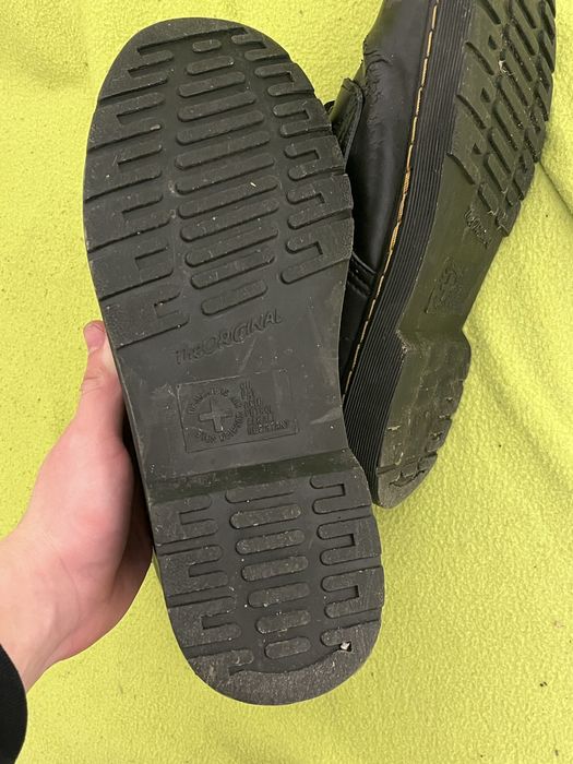 продажа ботинок Martins 43 размер