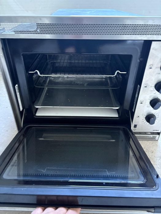 Вградена фурна ATAG – инокс