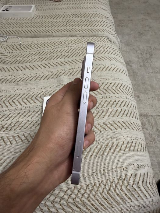 iPhone 14 128 GB в идеальном состоянии