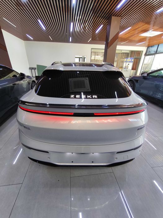 Zeekr 007 GT 2025