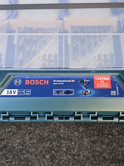 Bosch Masina de gaurit si insurubat 18V-55 2x 4.0Ah + accesorii 06019H