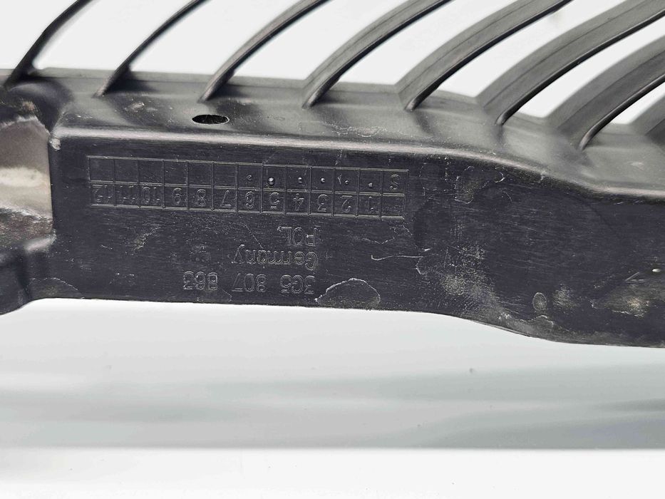 Suport central bara spate Volkswagen Passat B8 (3G2) [Fabr 2015-prezen