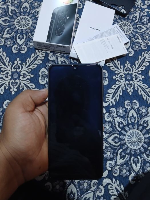 Samsung galaxy A17 ayol ishlatgan