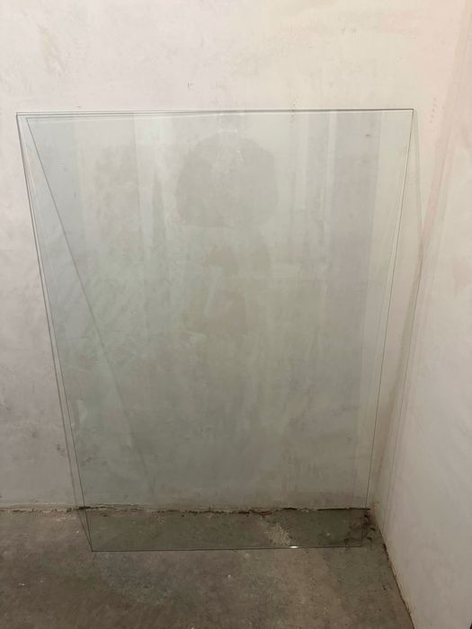 Стъкло за трапезна и холна маса