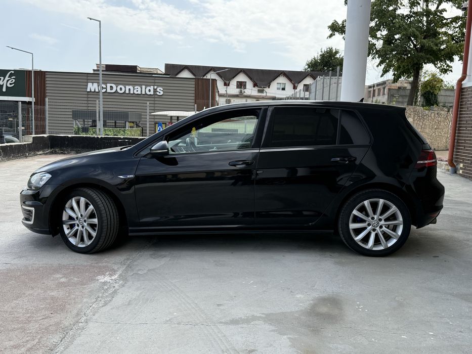 VW Golf 7 GTE. Camera, LED, keyless, DSG, hibrid