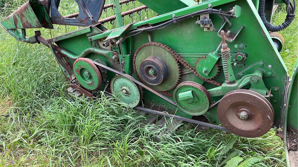 Dezmembrez combina agricola John Deere 9880 STS