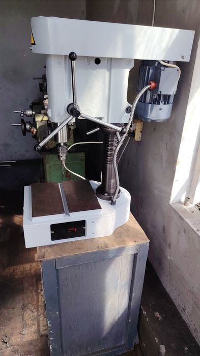 Sotladi Sivrlni Stanok xolati zor kam ishlagan shpindl lufti yuq