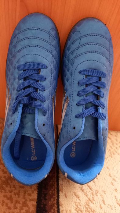 Детски футболни стоножки