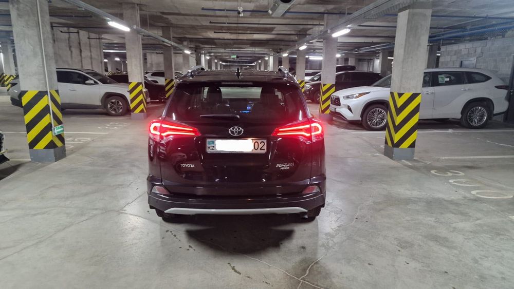 Toyota RAV4, 2015, 2,5