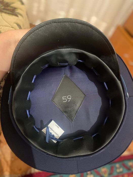 Полицейская фуражка