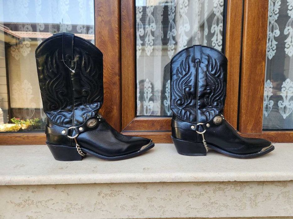 Erkaklar uchun qora kovboy etik — 42 razmer