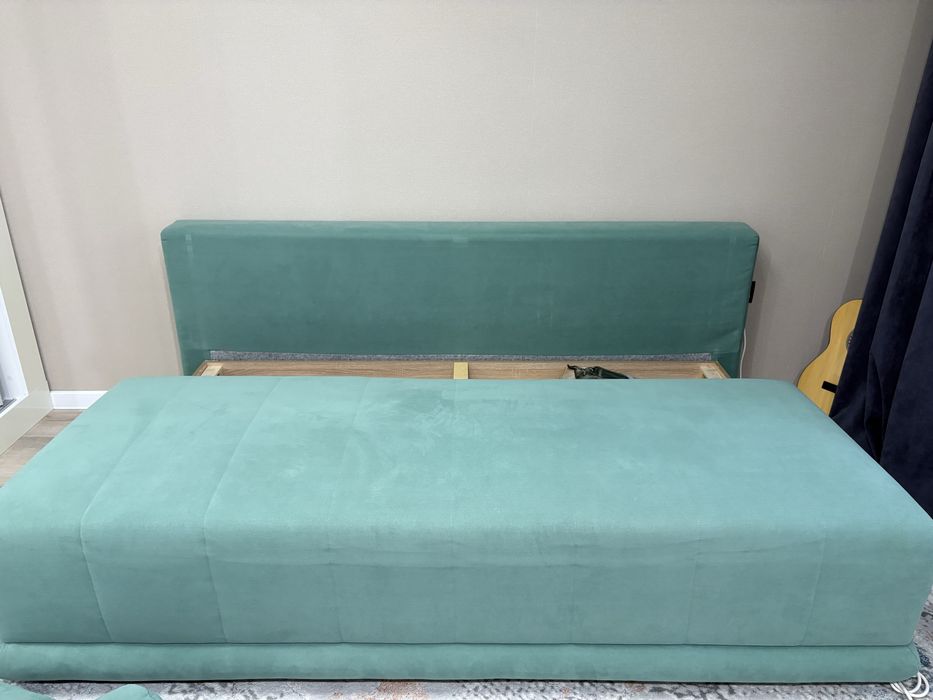 Диван хорошего состояние