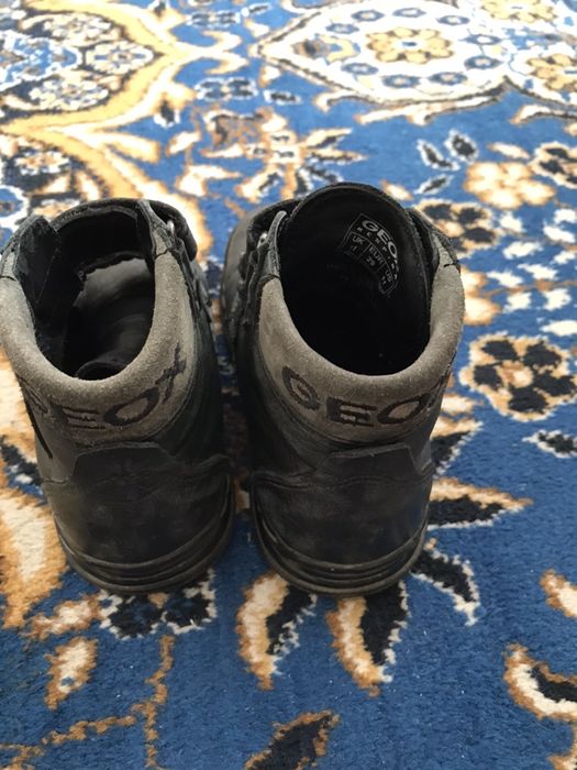 Продам ботинки для малтчика