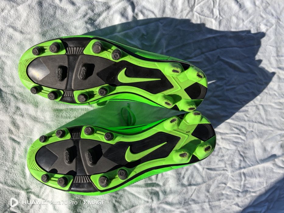 Запазени бутонки nike tiempo,mercurial,phantom, както puma и adidas39н