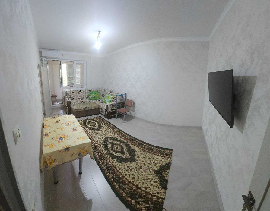 Продаётся Чиланзар 9 квартал, Ор-р Райхон кафе 2-комнатная квартира