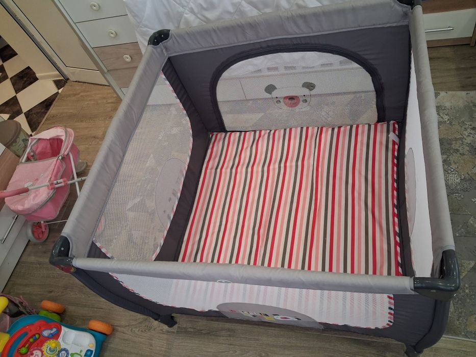 Детска кошара за игра Wunderkid Play, Сива
Детска кошара за