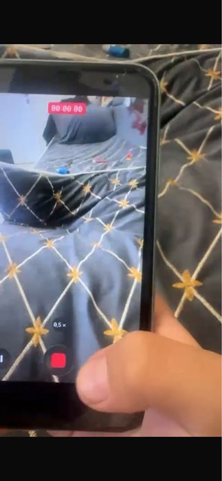 Продам айфон 11 100% акб