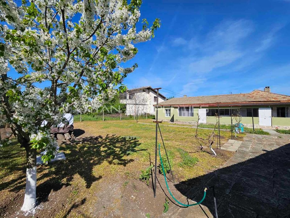 Продава се Тристаен апартамент в Шабла - 150 кв.м за 573 €/кв.м - Снимка #20