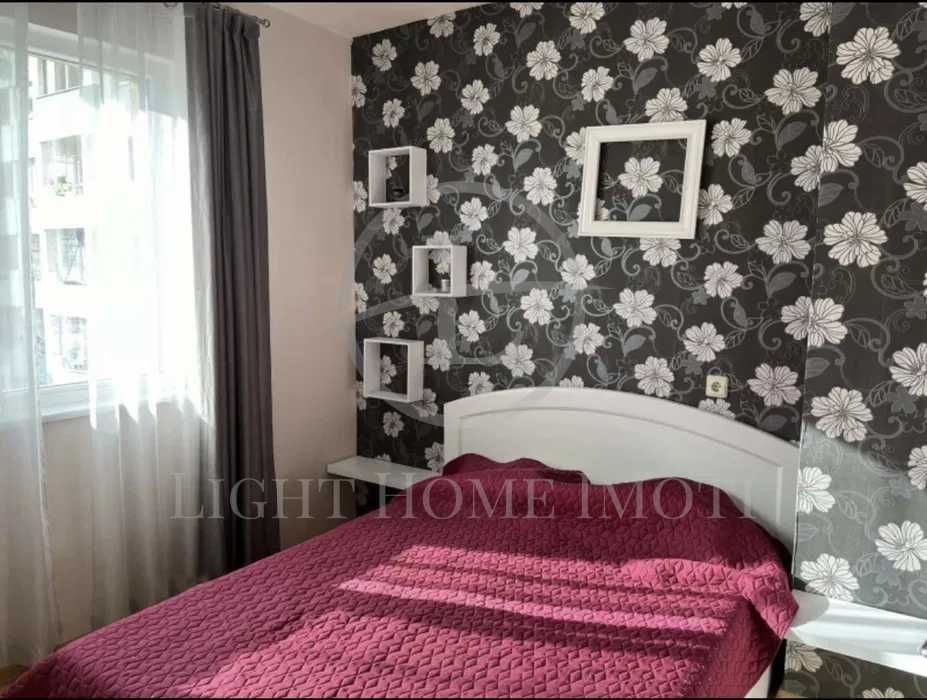 Продава се Тристаен апартамент в Пловдив, Христо Смирненски - 64 кв.м за 1954 €/кв.м - Снимка #9