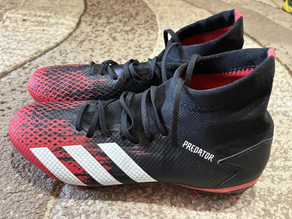 Adidas Predator – почти нови!

Продавам оригинални Adidas Predator, об