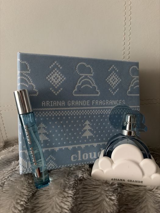 Ariana Grande cloud
