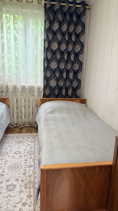 Кровать натуральный дерево