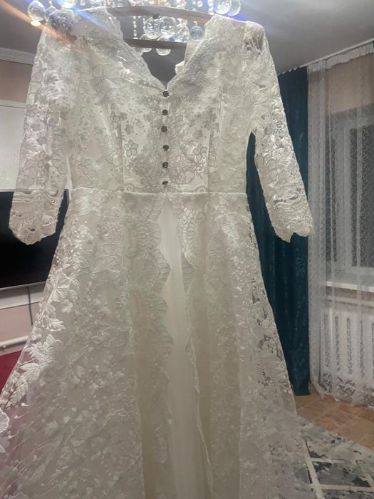 Продам платье  в отличном состоянии