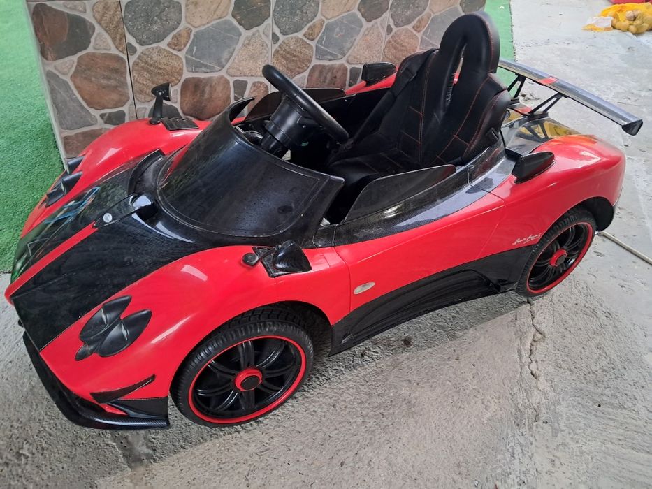 Masinuta electrica pentru copii