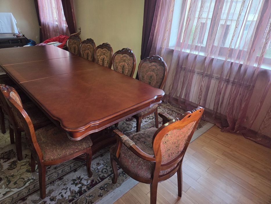 Продам стол со стульями