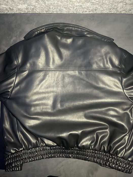 Коженная куртка