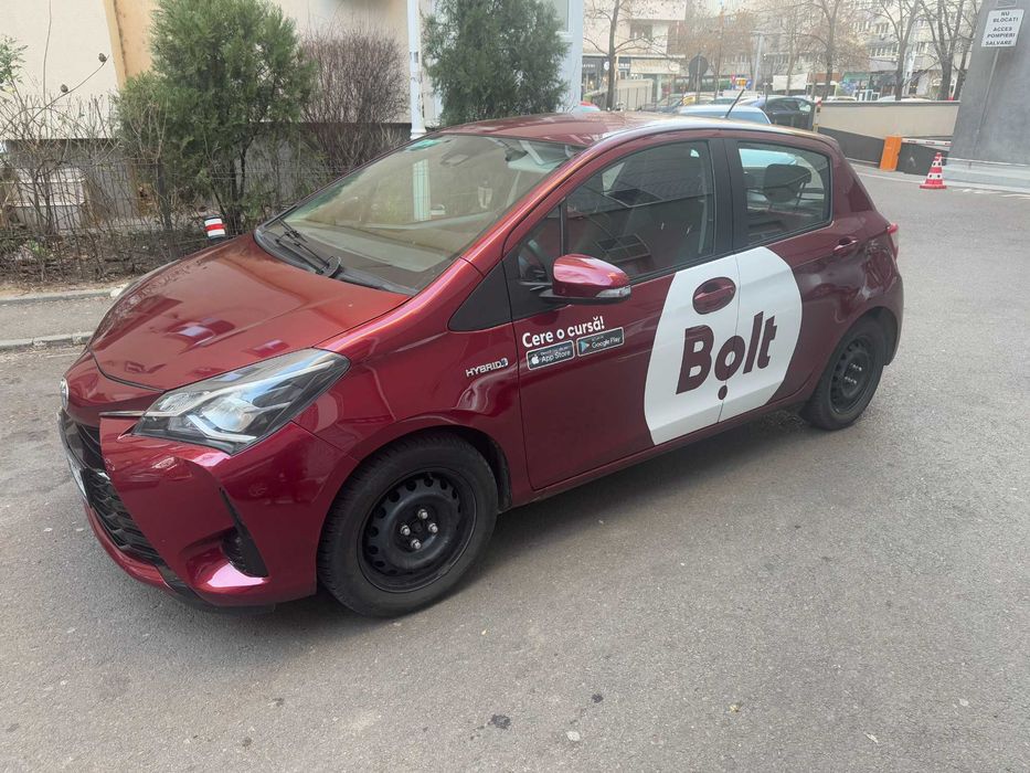 Inchiriez Toyota Yaris— masina  Hybrid, pentru Uber/Bolt, Bucuresti Rideshareing