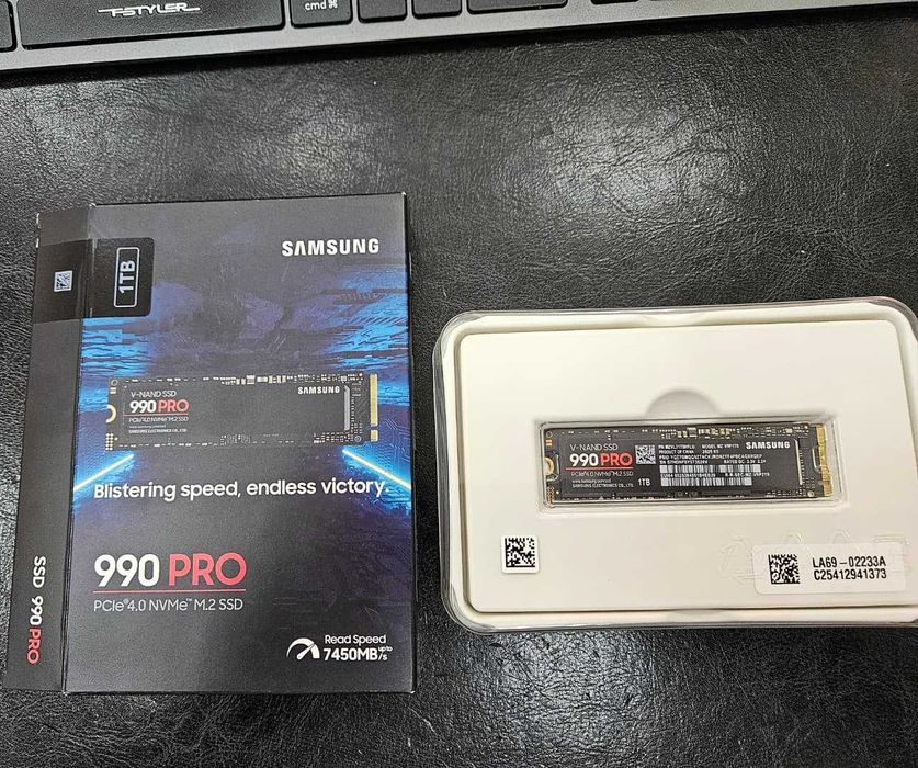 Продам samsung SSD M2 NVME 1TB