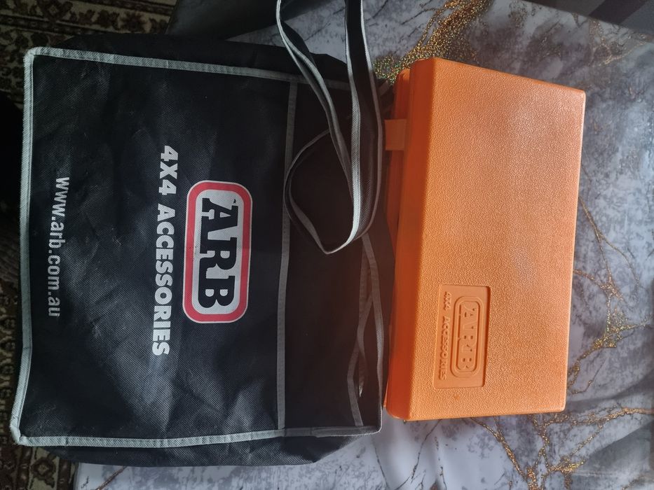 Автозапчасти и аксесуары