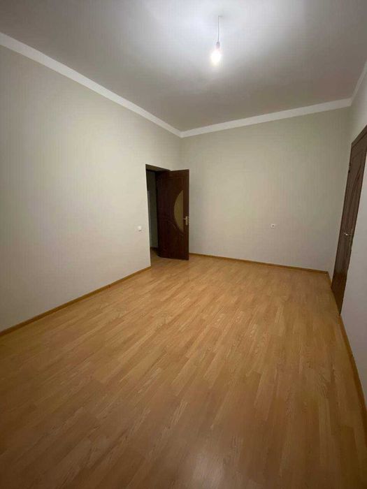 Продается 2-комнатная квартира, массив Феруза-3, ор-р Gloria medical